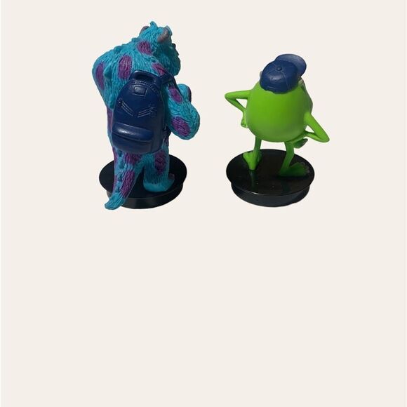 A Dozen Movie Collectible Figures Lot - Picture 3 of 9